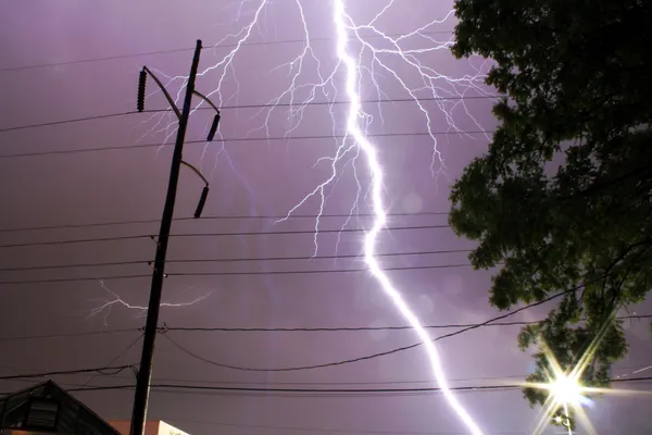 Saturday Storm Alert: Thunderstorms and a Late-Day Cold Front Bound for Houston