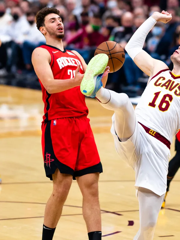 Alperen Şengün’s 33-point night fuels Rockets’ fourth-quarter comeback win over Grizzlies at Toyota Center