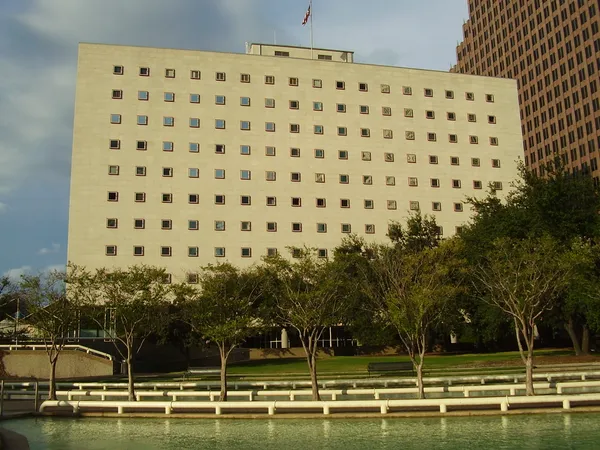 Federal indictment accuses two Houston-area sisters of kidnapping and forcing labor on a 12-year-old girl