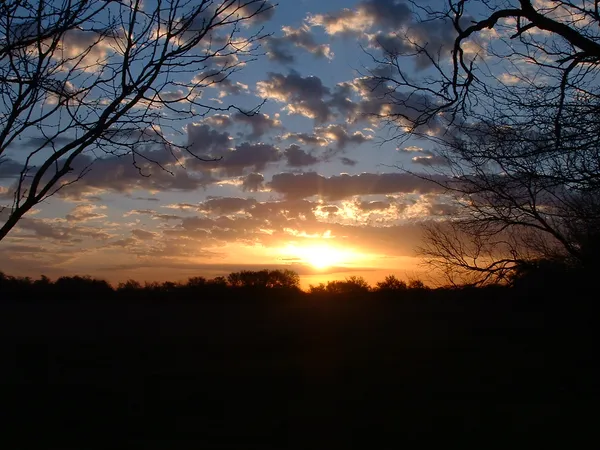 Layer Up for a Brisk Morning and a Mild Afternoon: The Monday Weather Shift