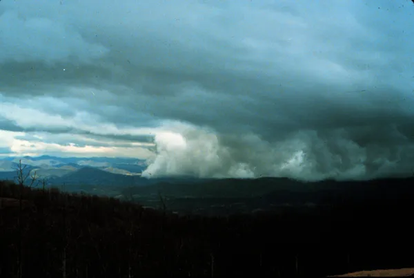 Fast-moving cold front set to slam Houston Sunday, with temperatures dropping about 40 degrees quickly
