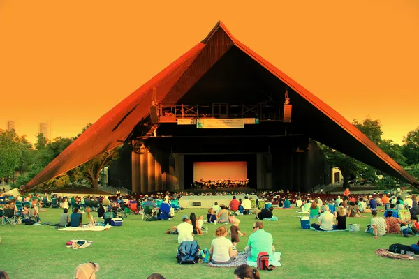 Broadway Legends and Home Inspiration: What's On in Houston Today